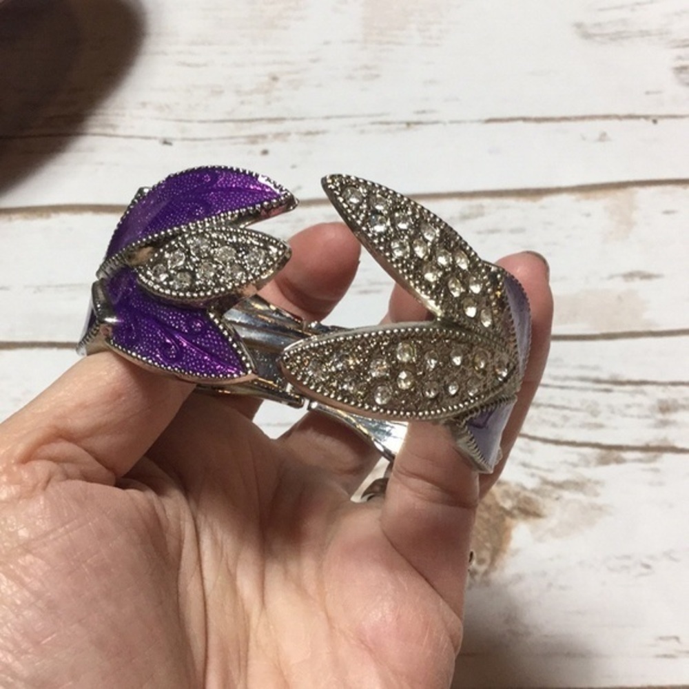 Fairycore vibes Metallic leaf hinged enamel‎ rhinestone bracelet purple silver